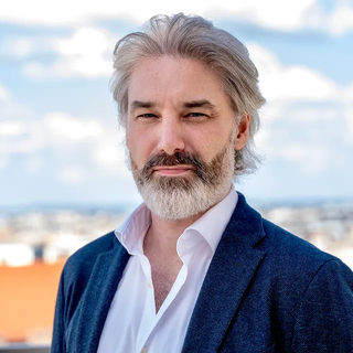 Dr. Calum T.M. Nicholson